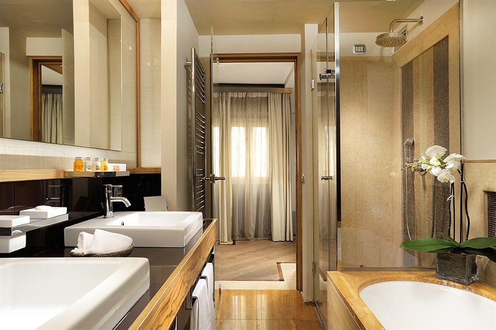 Mario De' Fiori 37 Hotell Rom Exteriör bild