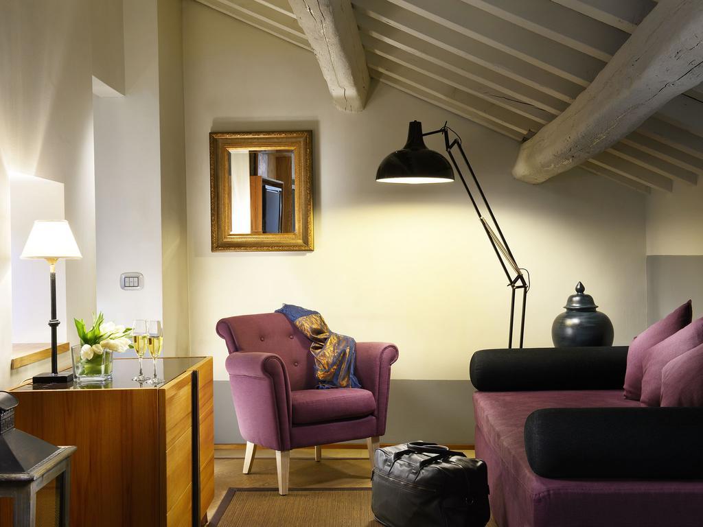 Mario De' Fiori 37 Hotell Rom Exteriör bild