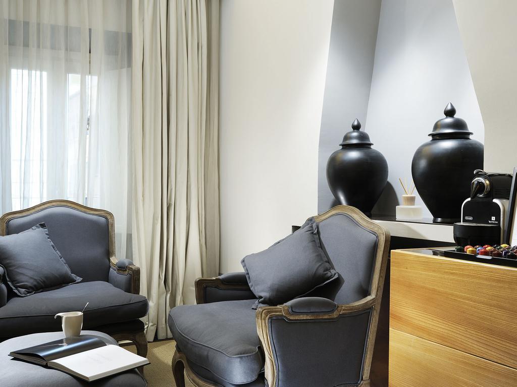 Mario De' Fiori 37 Hotell Rom Exteriör bild